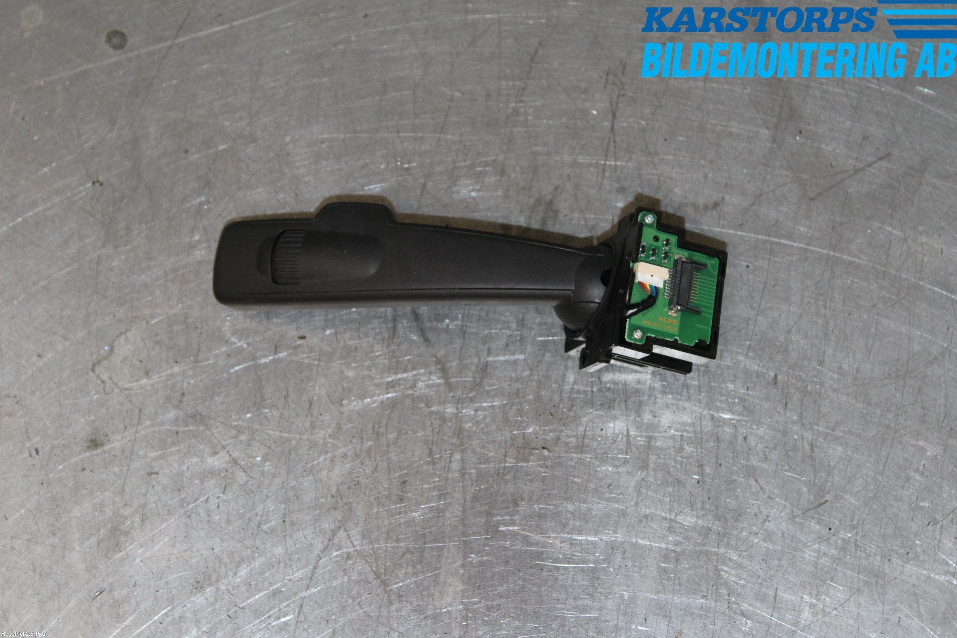 Volvo V40 12-19 Spak Torkar-Spolomk