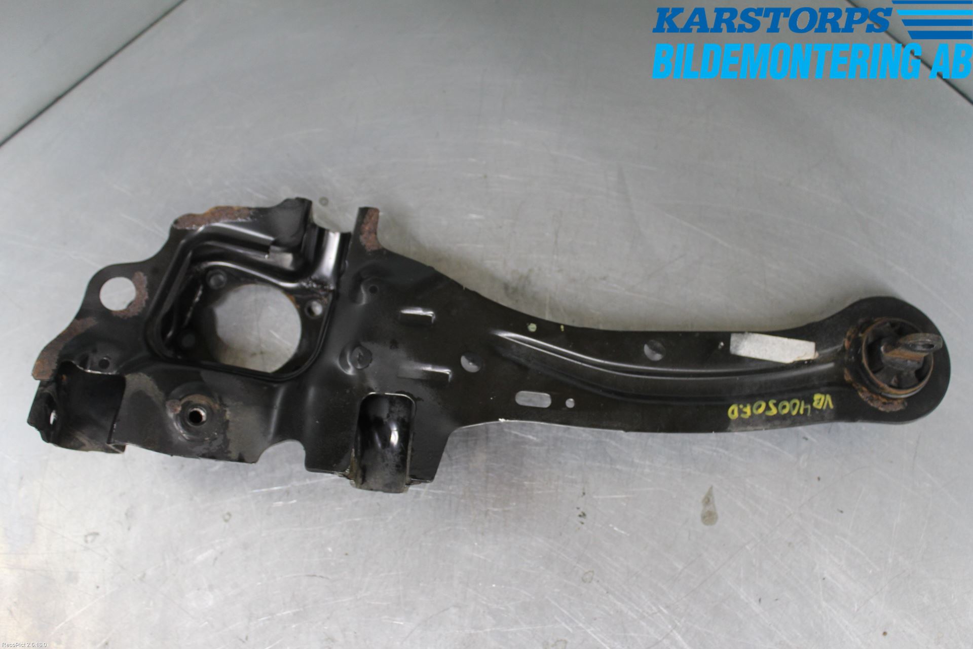 Volvo V40 12-19 Bärarm Bak Vänster