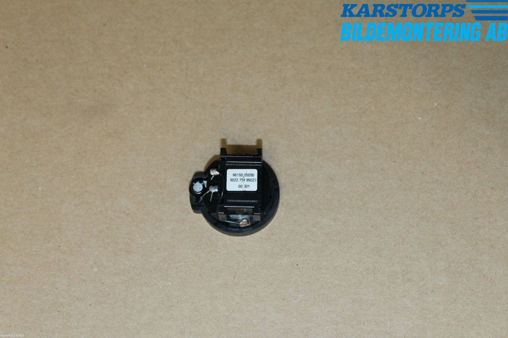 Toyota AVENSIS 03-06 Högtalare