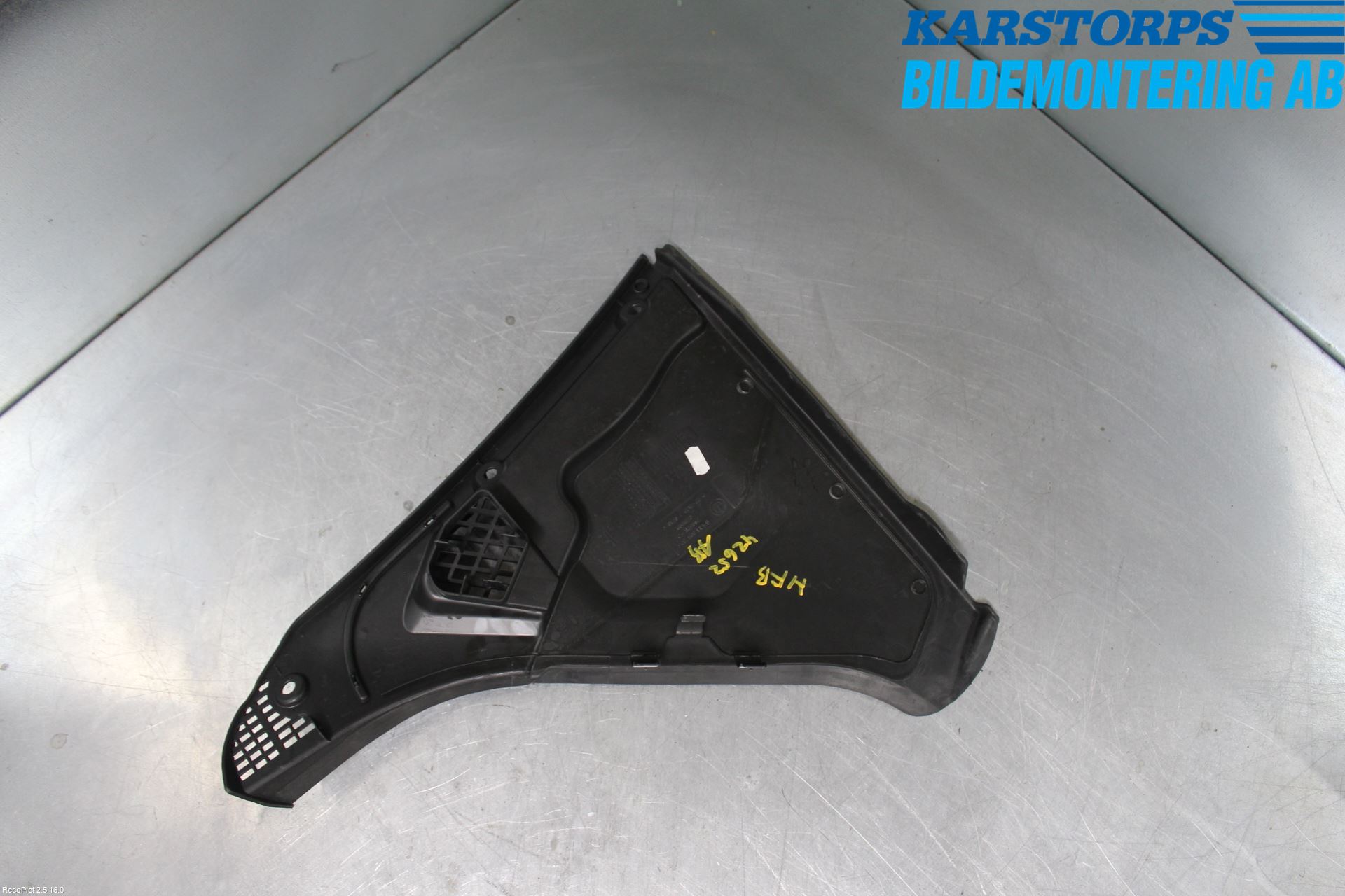 BMW 5 F10/F11/F18 09-17 Torpedplåt-Torpedplast