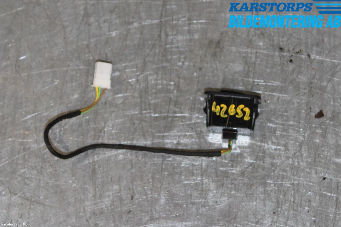 BMW 5 F10/F11/F18 09-17 Strömställare Övrigt