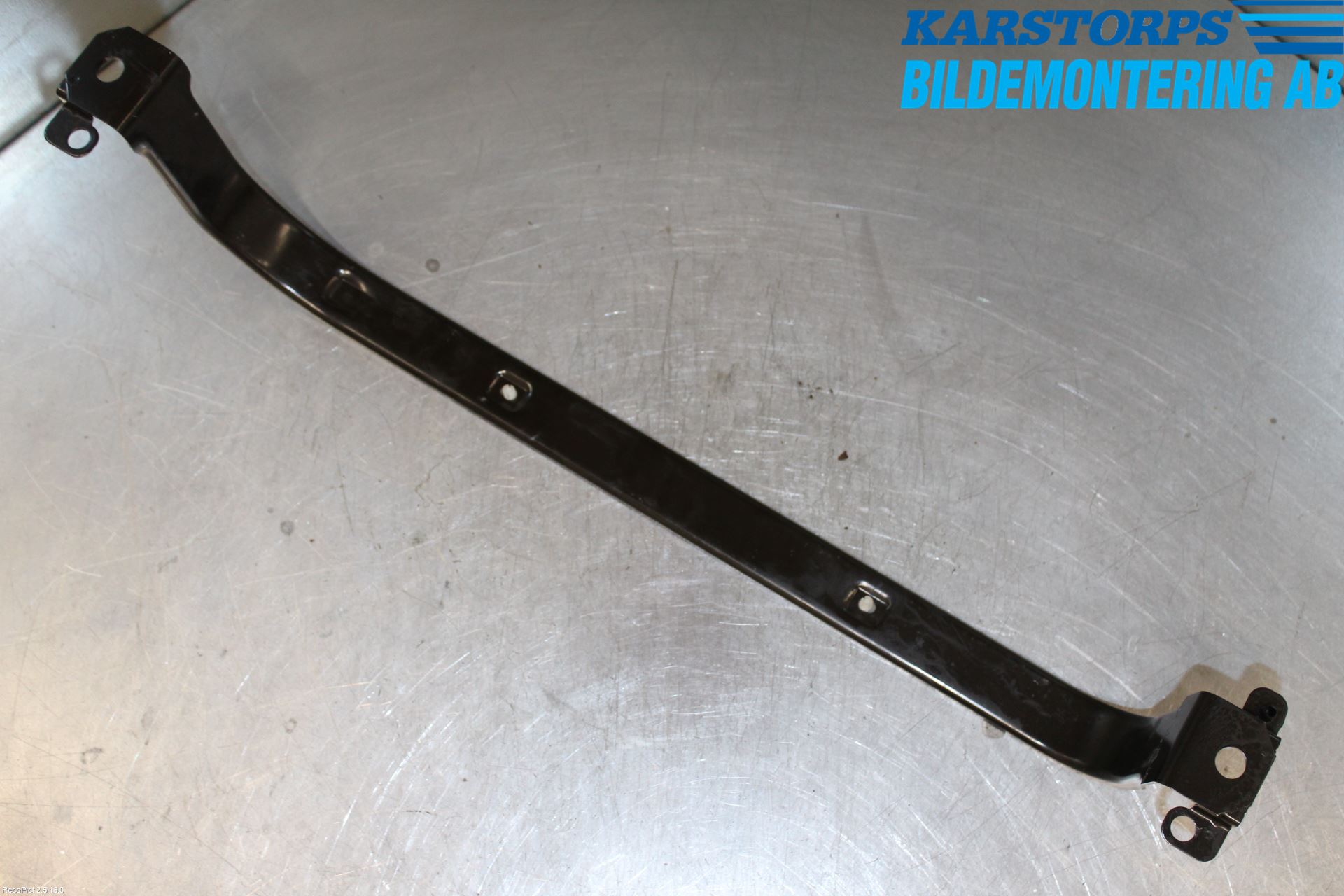 Volvo V60 14-18 Bränsletanksband