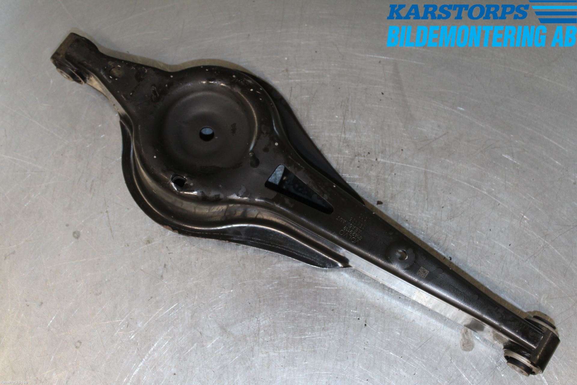 Volvo V60 14-18 Bärarm Bak Höger