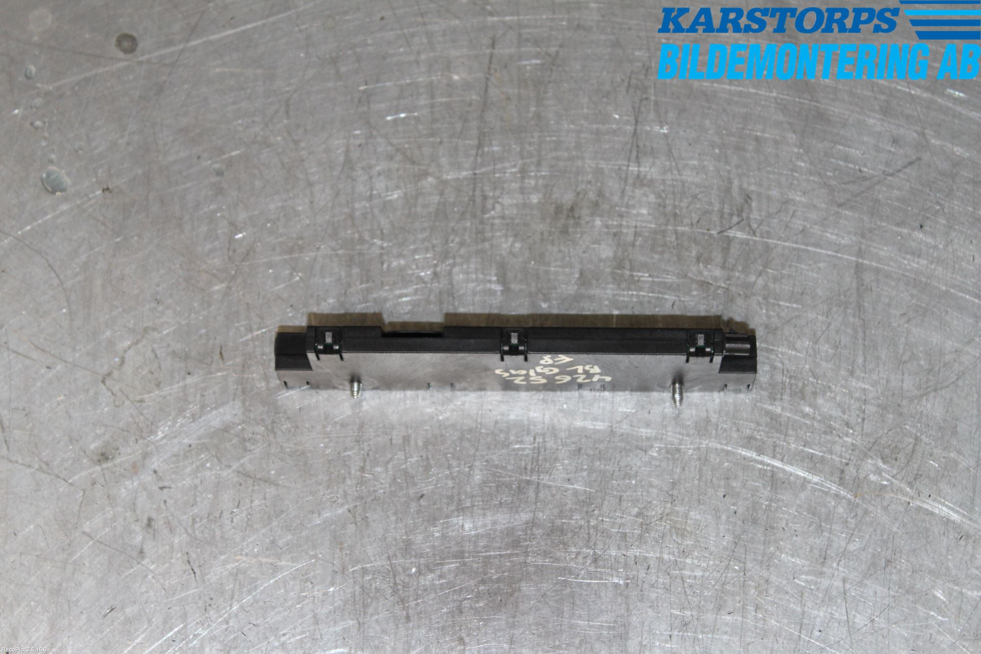 BMW 5 F10/F11/F18 09-17 Antennförstärkare