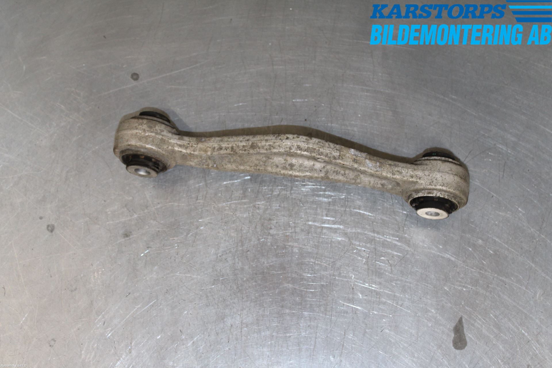 BMW 5 F10/F11/F18 09-17 Bärarm Bak Övre Höger