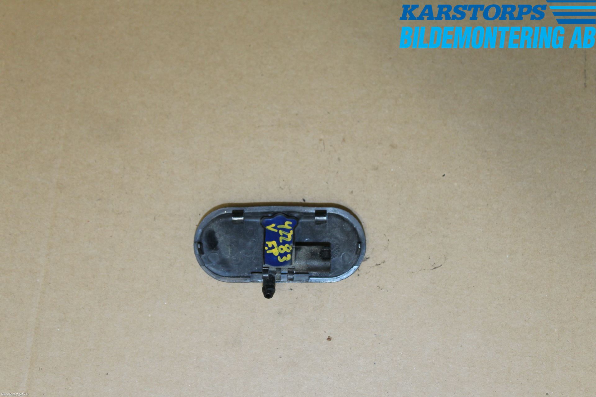 Audi A6/S6     05-11 Spolarmunstycke Rutor