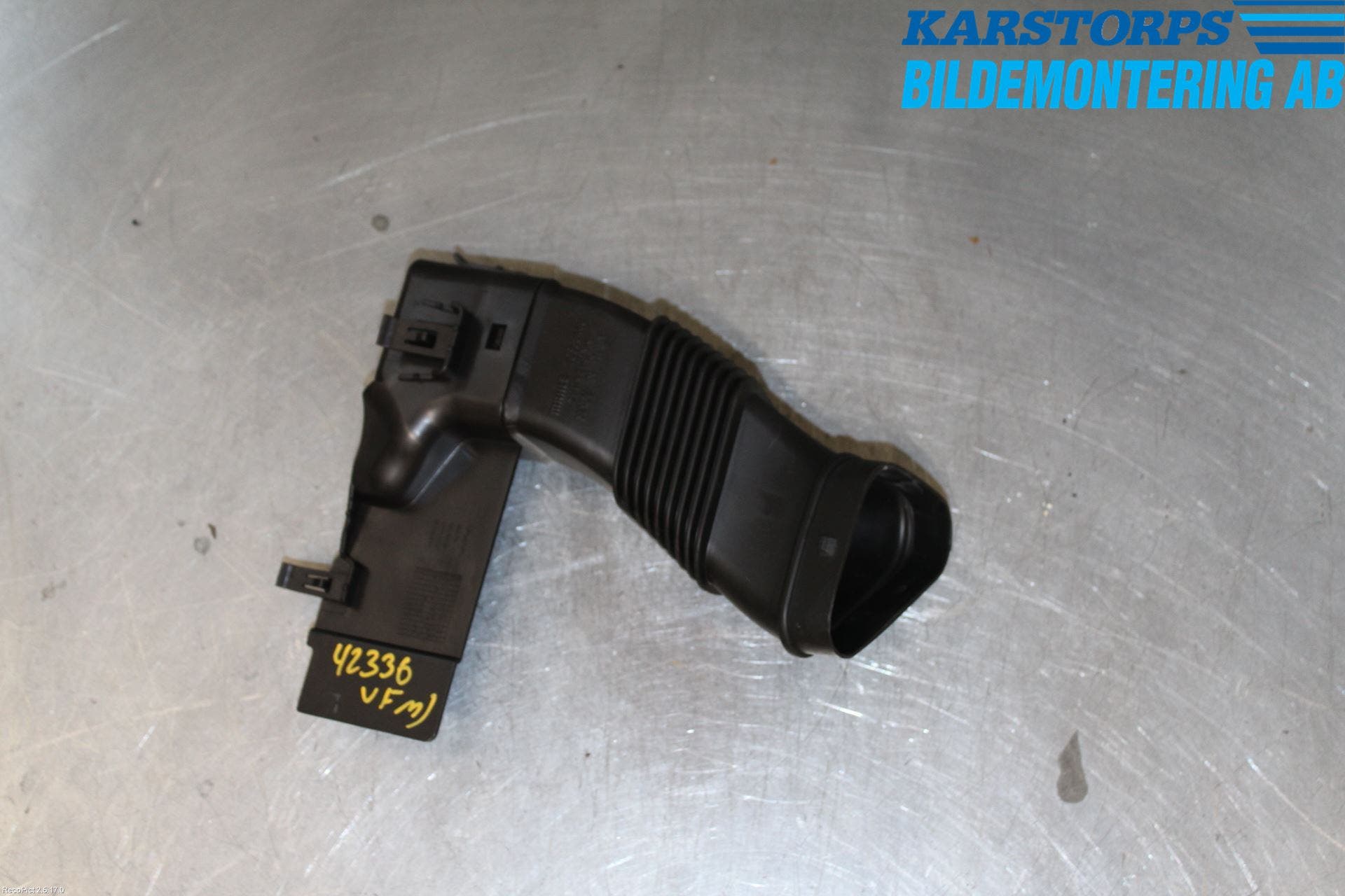 Volvo V60 14-18 Förg-Bälg-Rör Mot Luftr