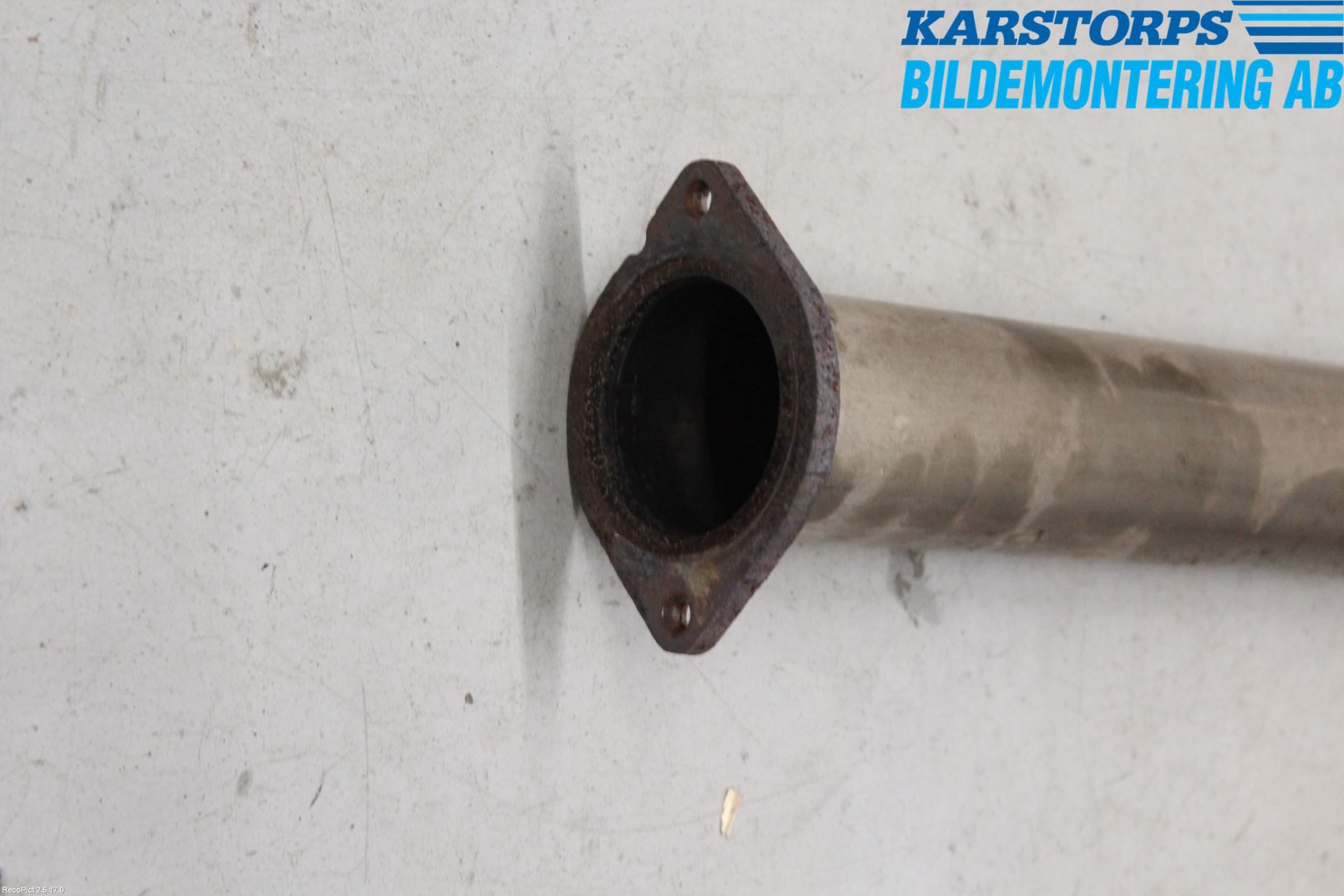 Volvo V60 14-18 Avgas Främre Rör