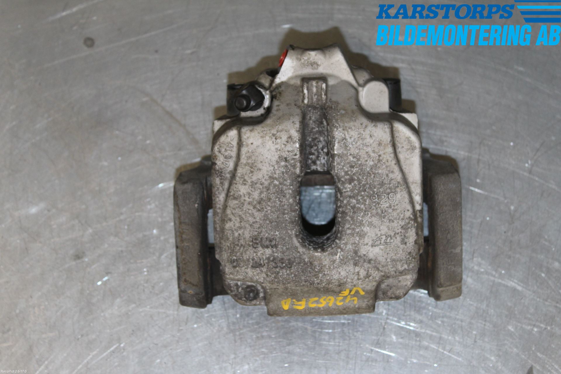 BMW 5 F10/F11/F18 09-17 Bromsok Fram Vänster