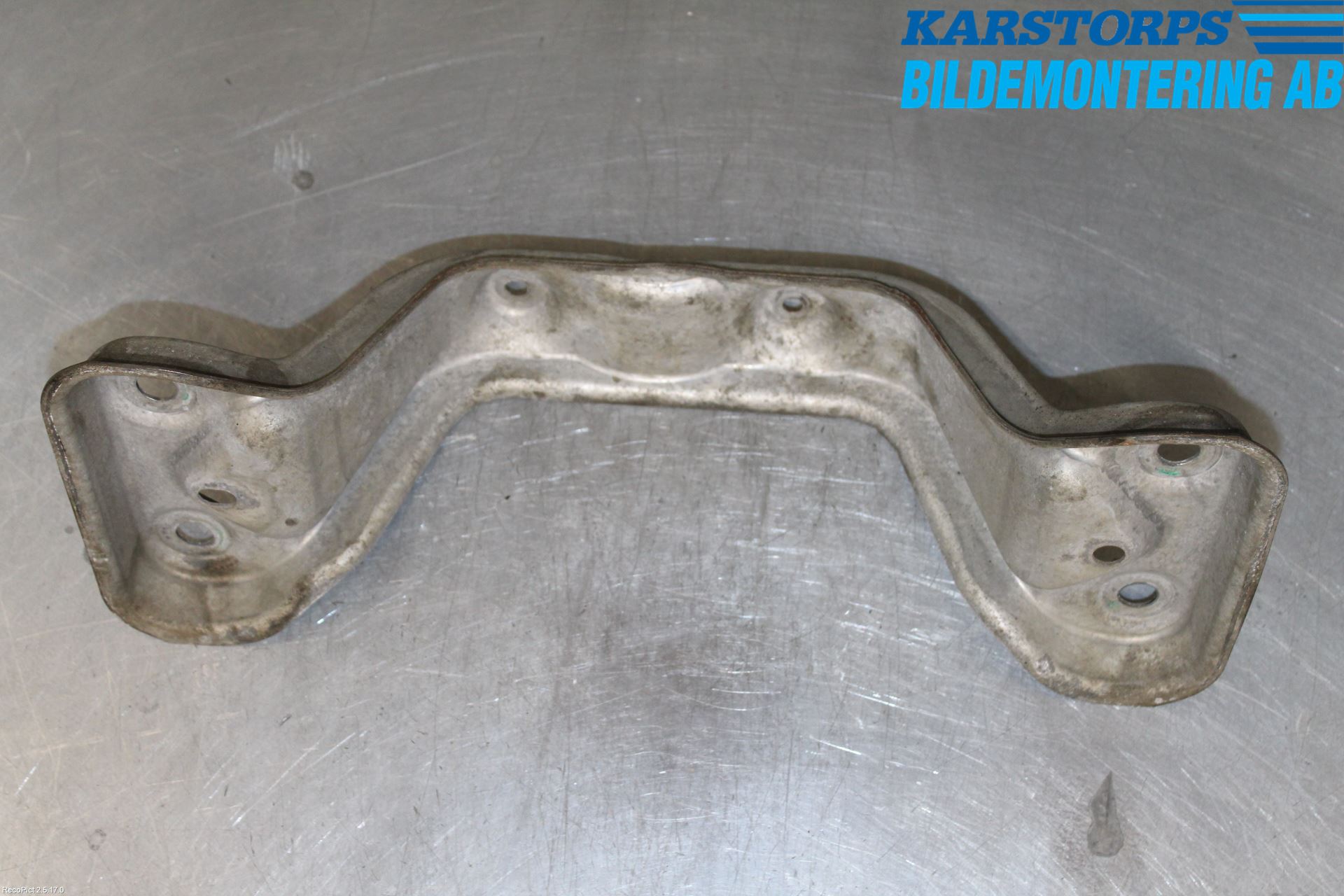 Volvo XC70 14-16 Mellanaxel Balk