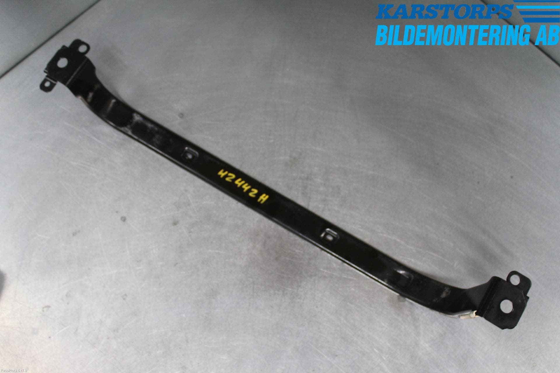 Volvo XC70 14-16 Bränsletanksband