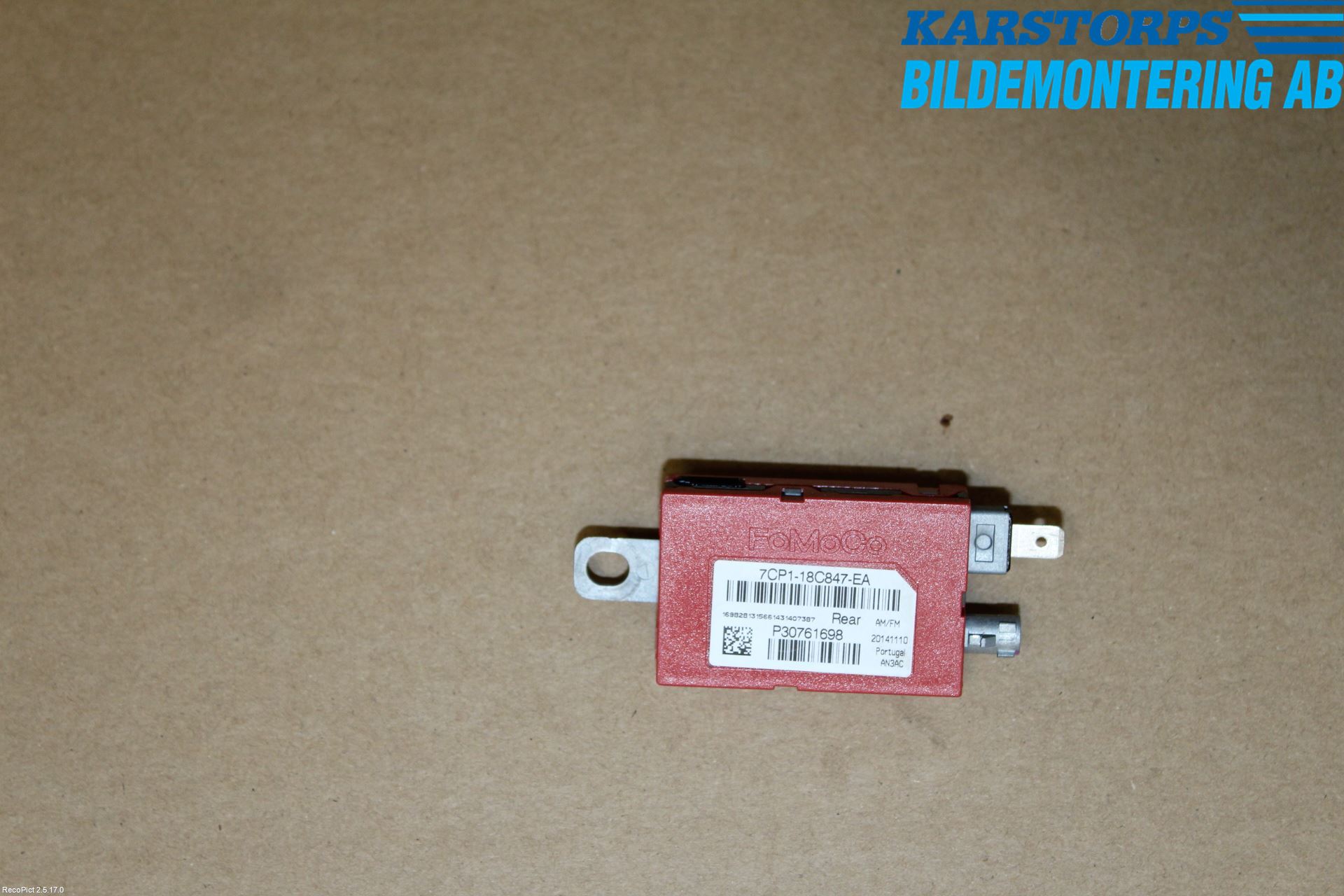 Volvo V40 12-19 Antennförstärkare