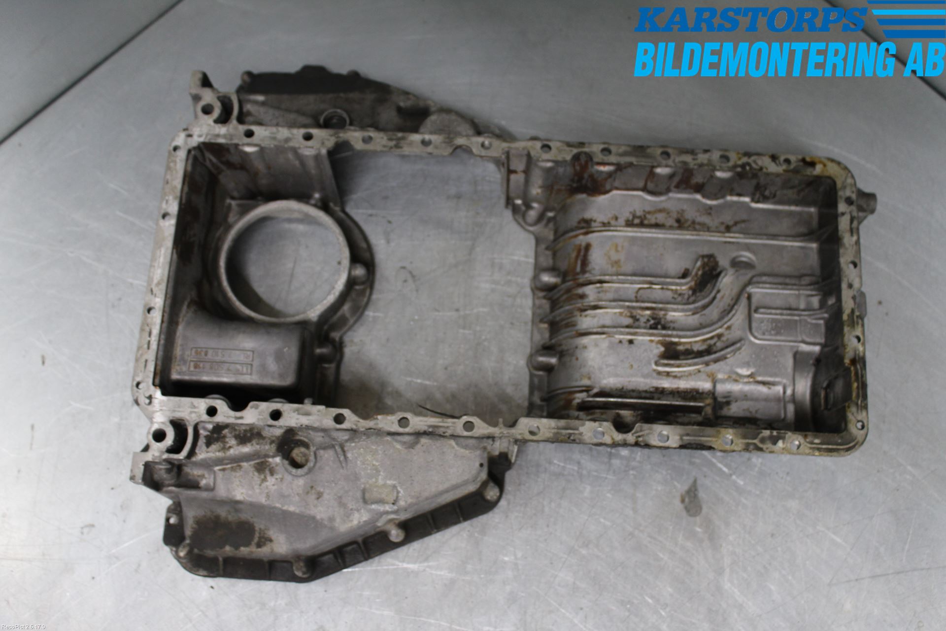 BMW 7 E65/66    00-08 Oljetråg