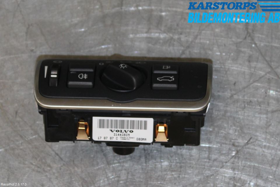 Volvo V60 CROSS COUNTRY 16-18 Strömställare Ljus