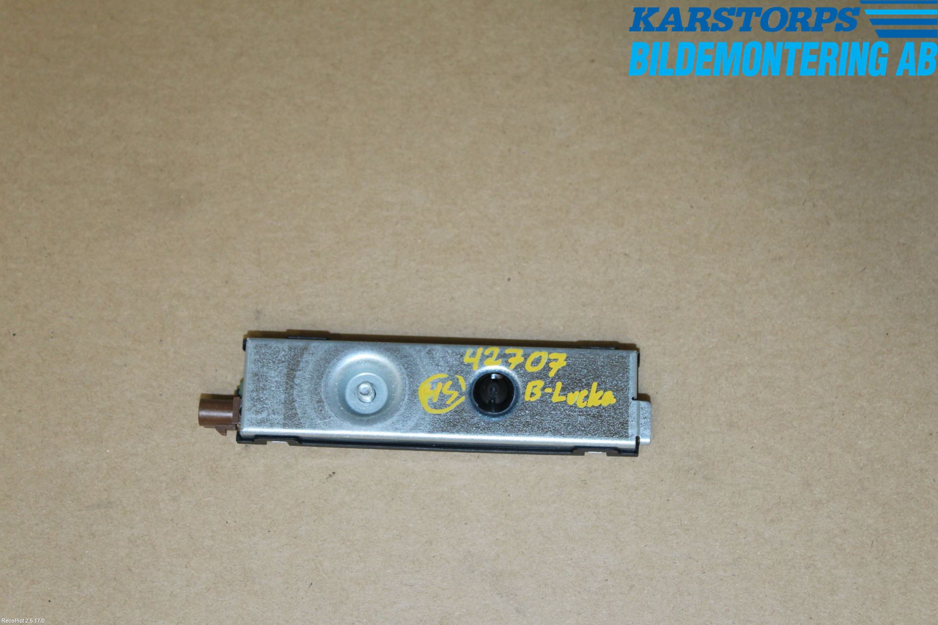 Mercedes-Benz MB C-KLASS (W205) 14-21 Antennförstärkare