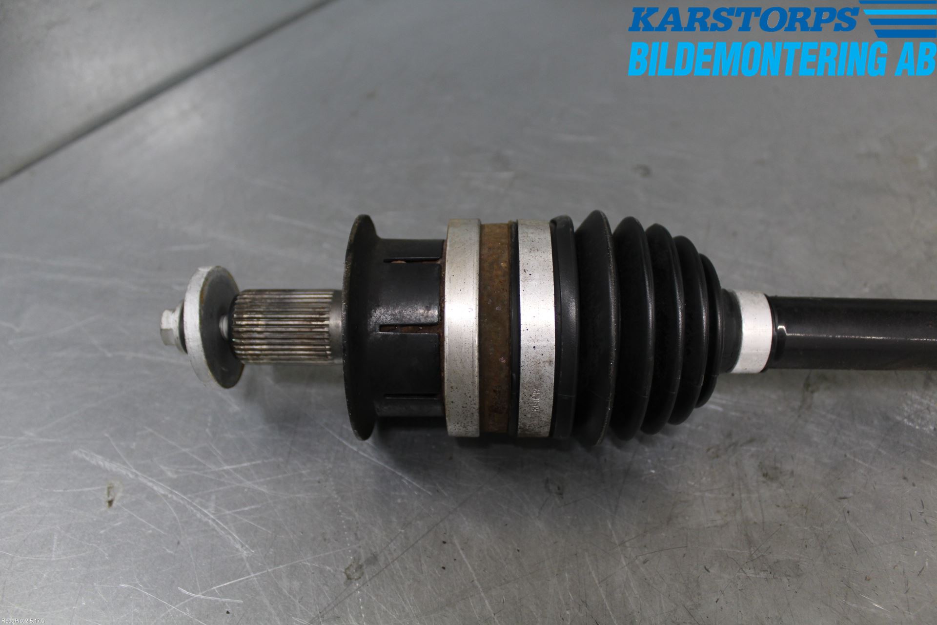 Volvo XC70 14-16 Drivaxel Bak Höger