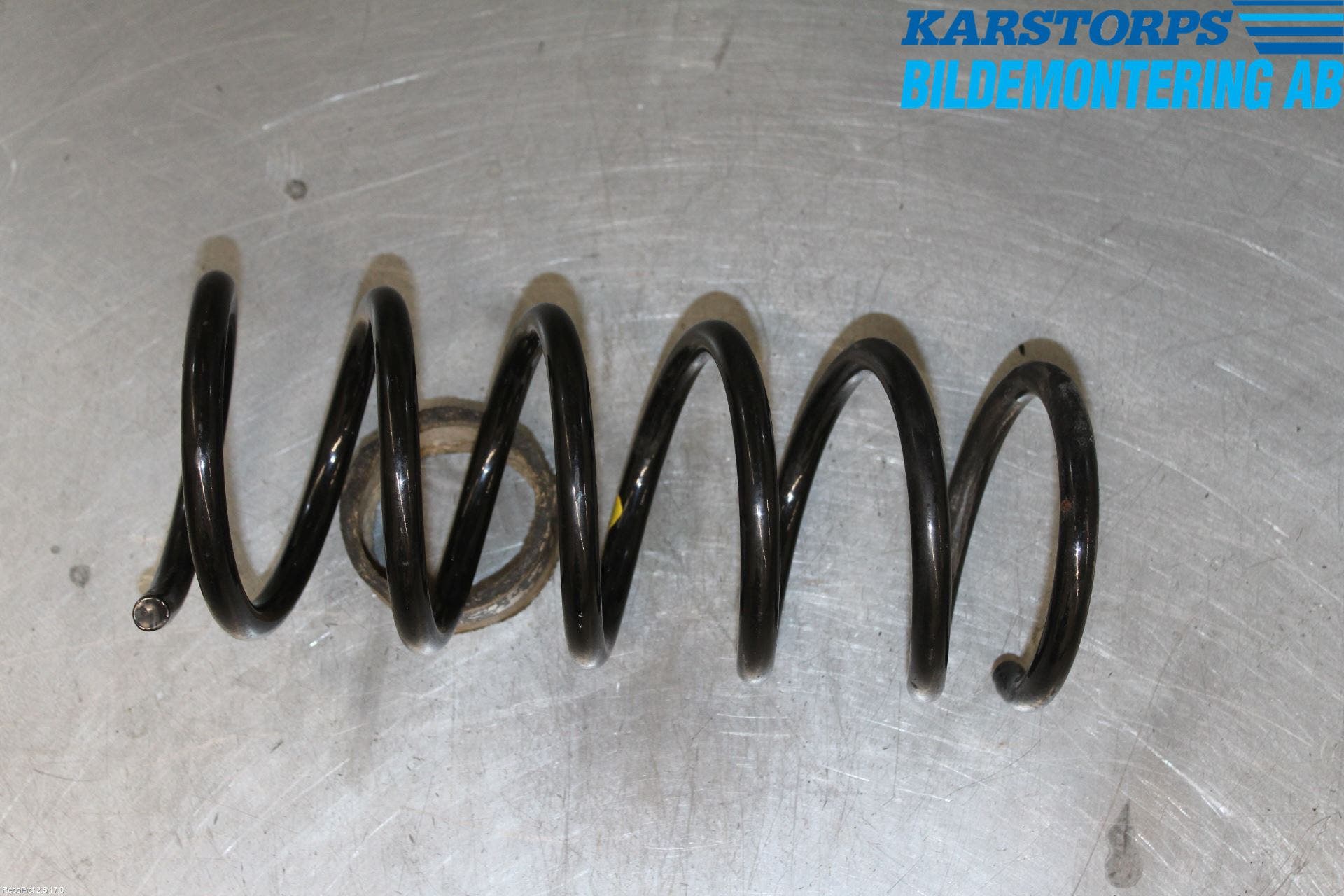 Volvo V60 CROSS COUNTRY 16-18 Fjäder Bak