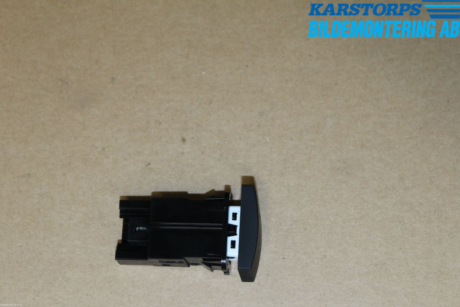 Kia VENGA 10-19 Strömställare Parkeringshjälp