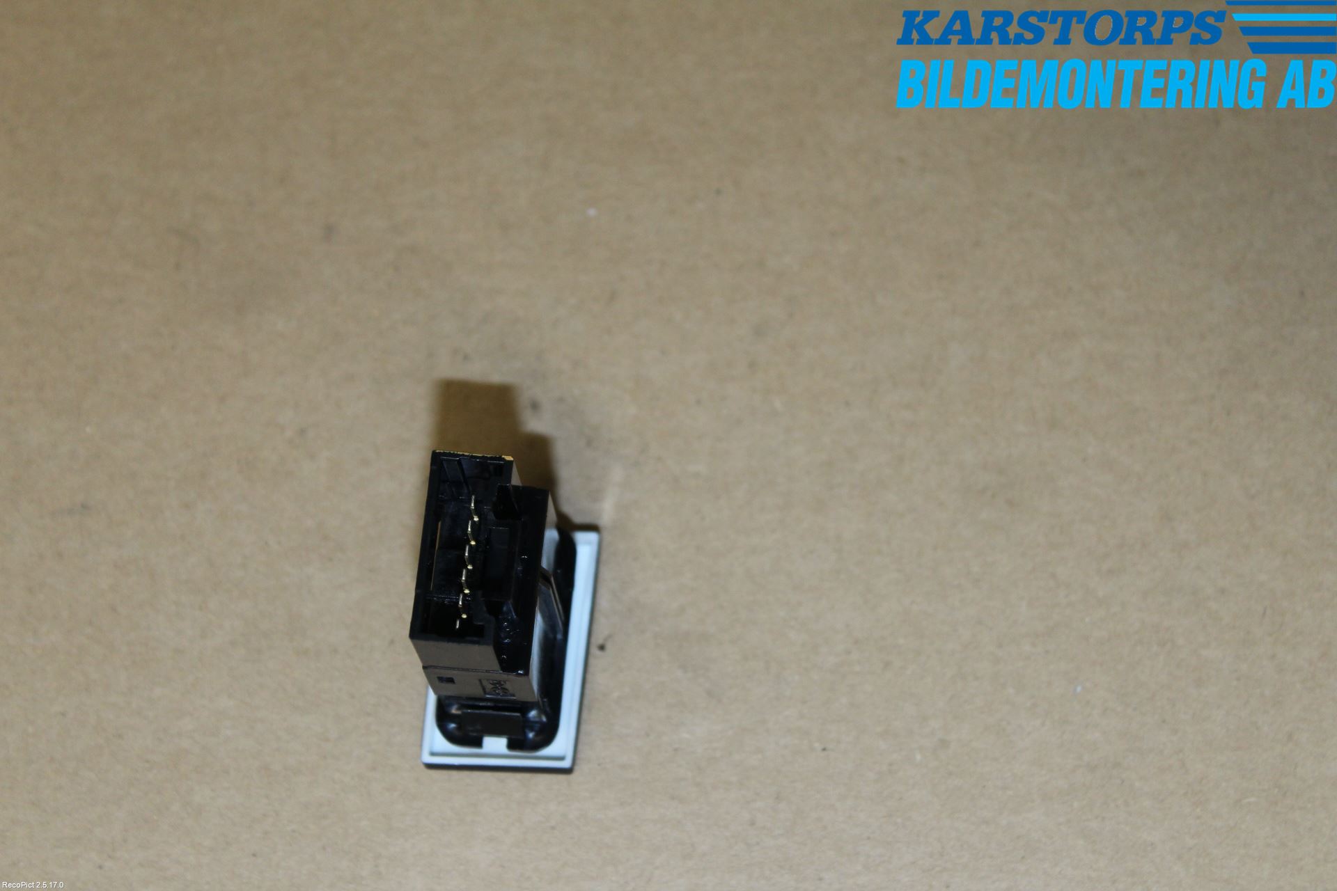 Kia VENGA 10-19 Strömställare Parkeringshjälp