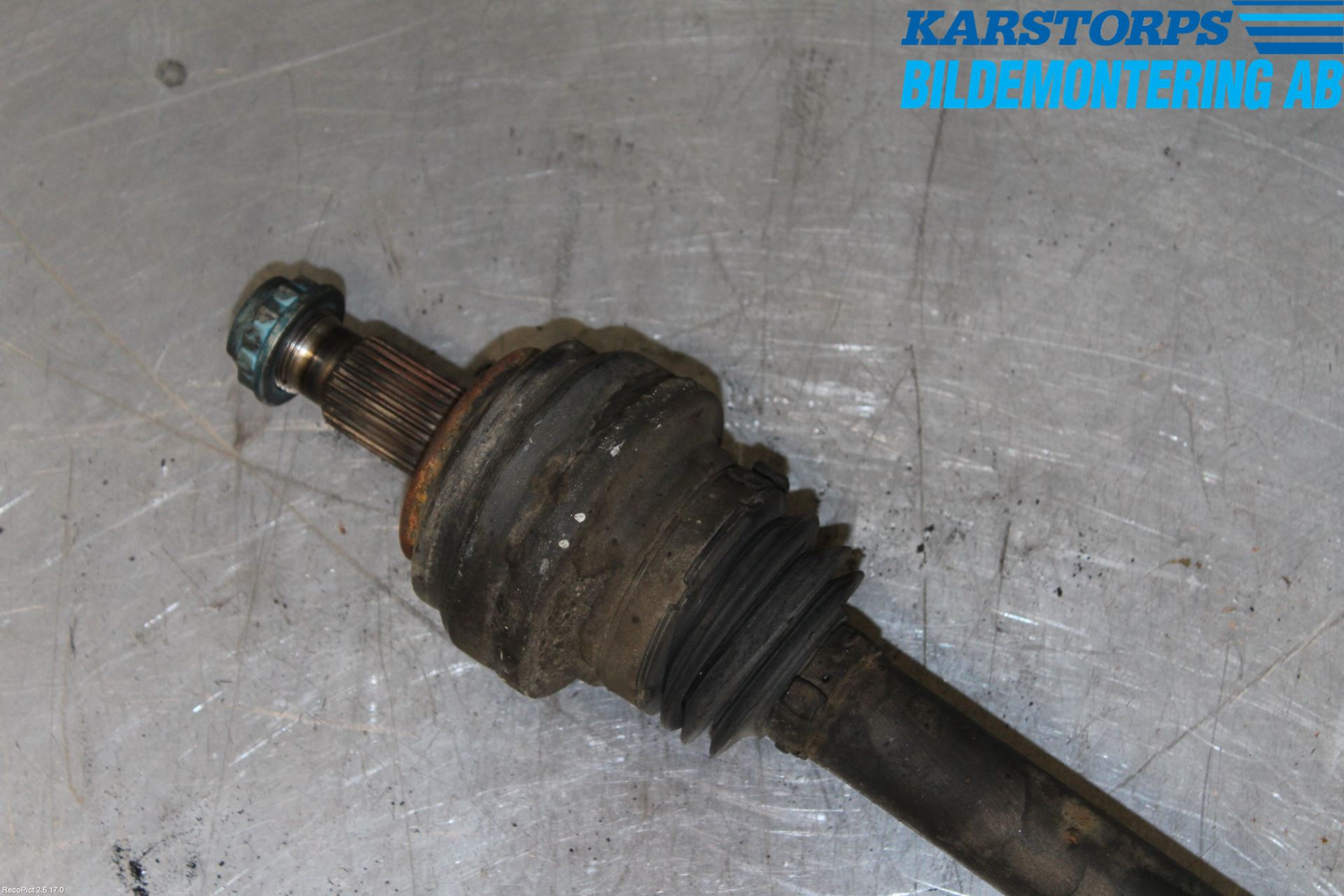 Mercedes-Benz MB C-KLASS (W205) 14-21 Drivaxel Bak Höger
