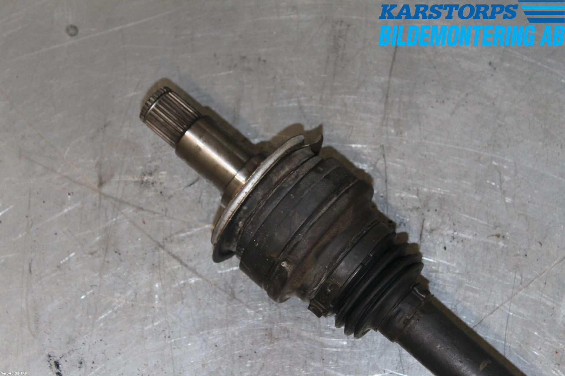Mercedes-Benz MB C-KLASS (W205) 14-21 Drivaxel Bak Höger