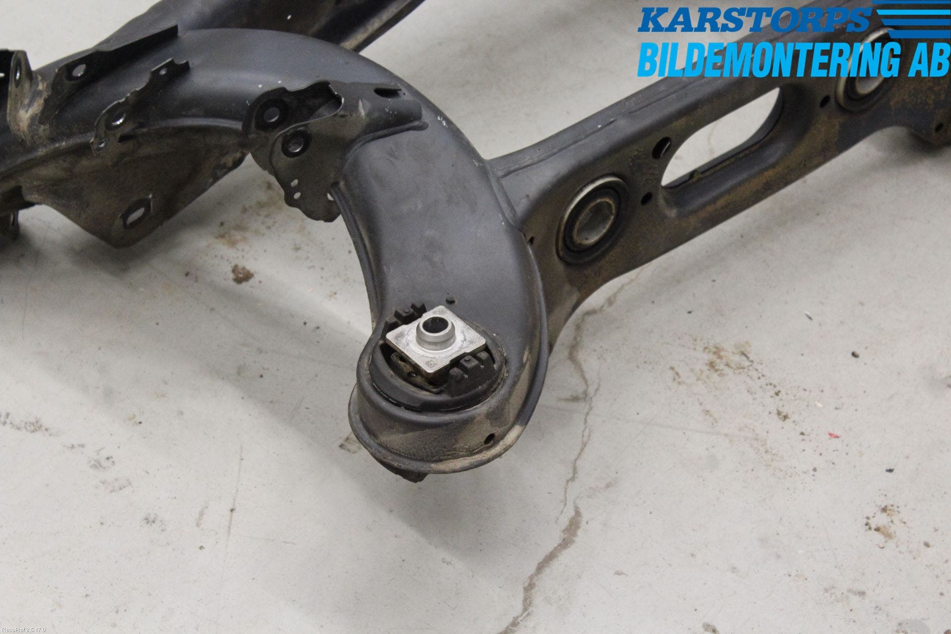 Mercedes-Benz MB C-KLASS (W205) 14-21 Bakaxelbalk