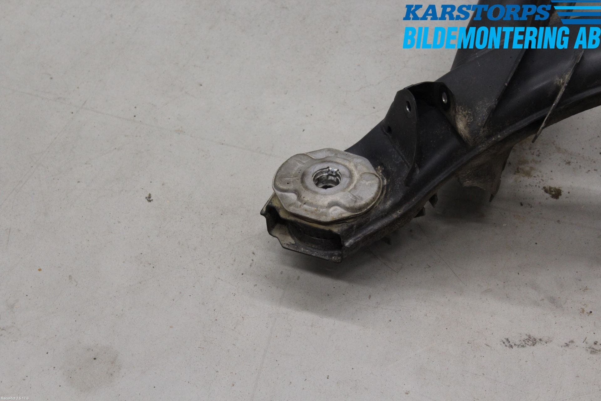 Mercedes-Benz MB C-KLASS (W205) 14-21 Bakaxelbalk