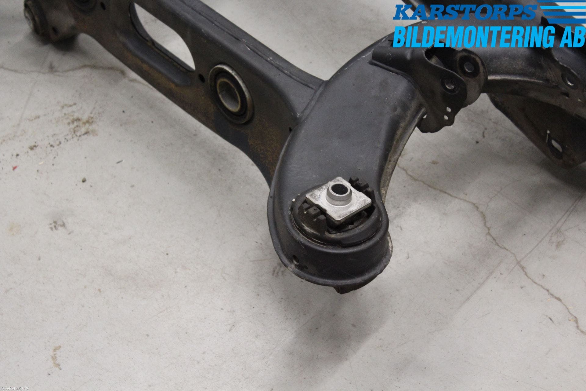 Mercedes-Benz MB C-KLASS (W205) 14-21 Bakaxelbalk