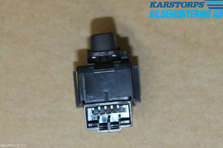Volvo V70 14-16 Strömställare Centrallås