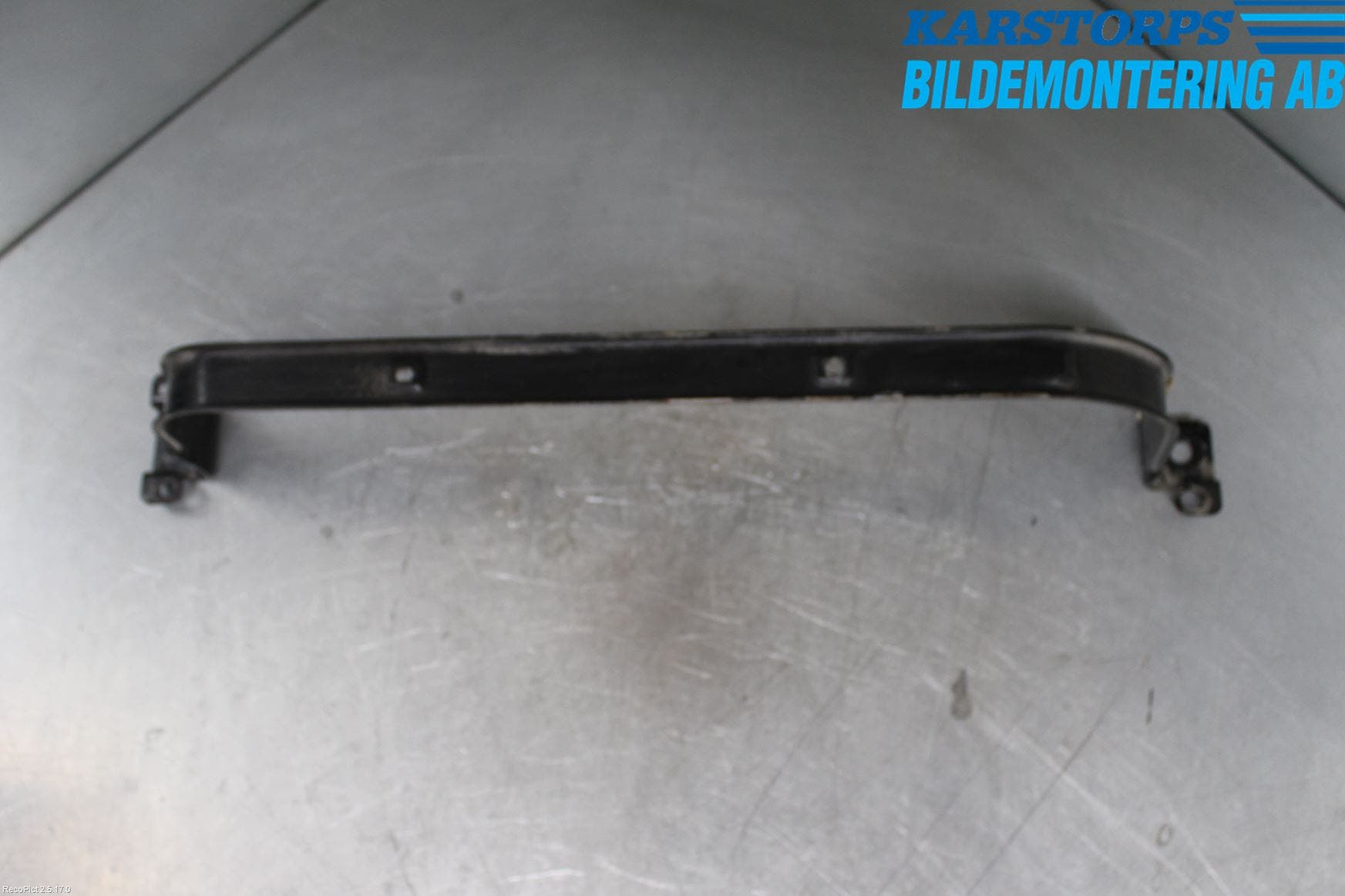 Volvo V70 14-16 Bränsletanksband