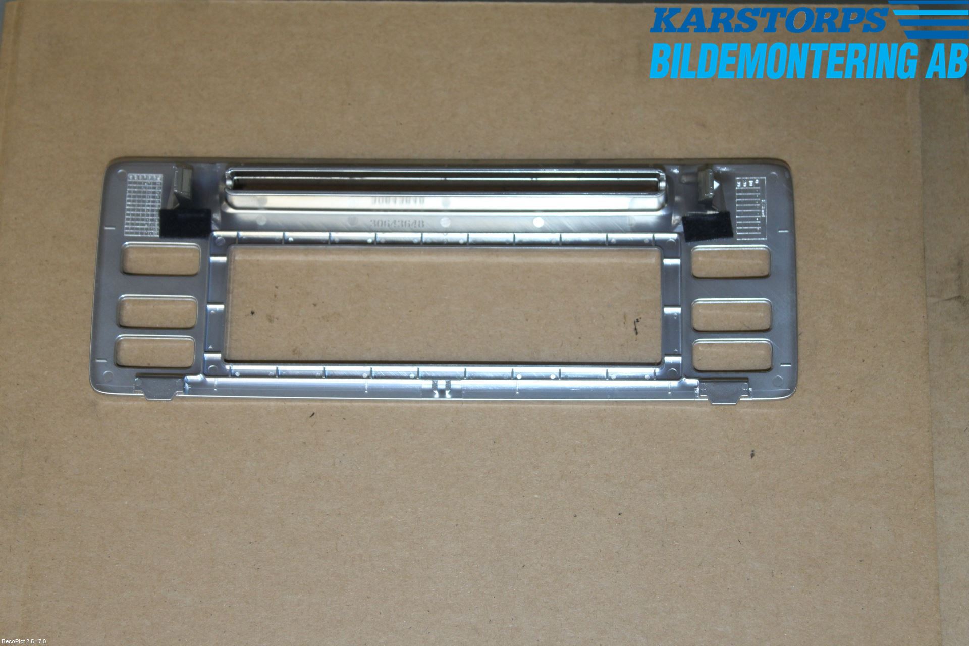 Volvo S80 07-13 Instrument-Radio Sarg