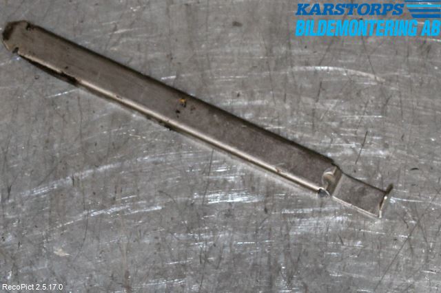 Volvo C30 10-13 Strålkast Fästsarg