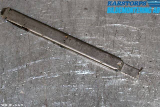 Volvo C30 10-13 Strålkast Fästsarg