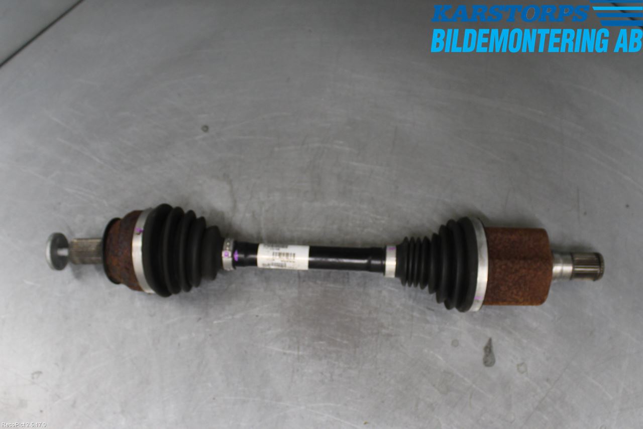 Volvo V70 14-16 Drivaxel Fram Vänster