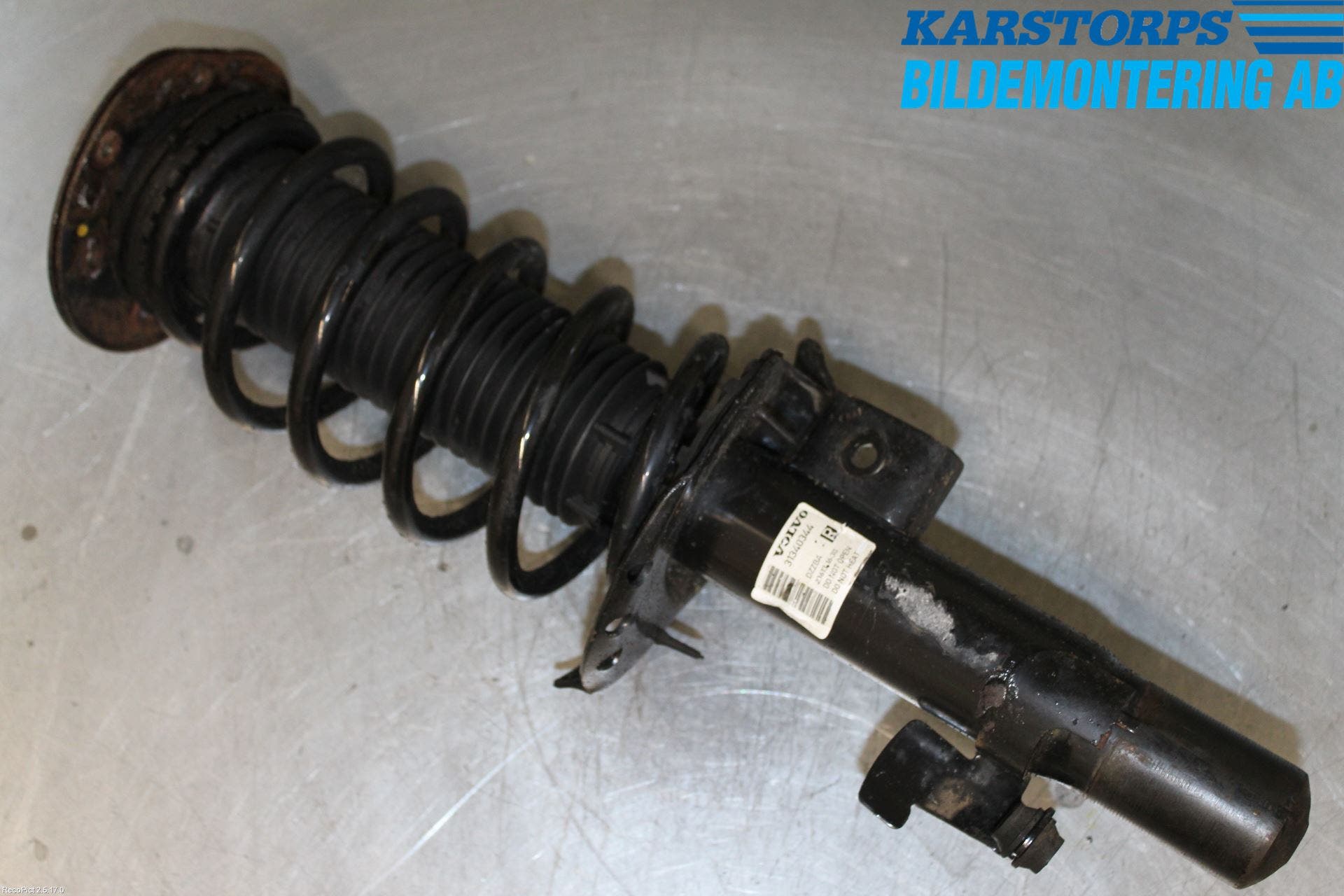 Volvo V70 14-16 Fjäderben Fram Höger