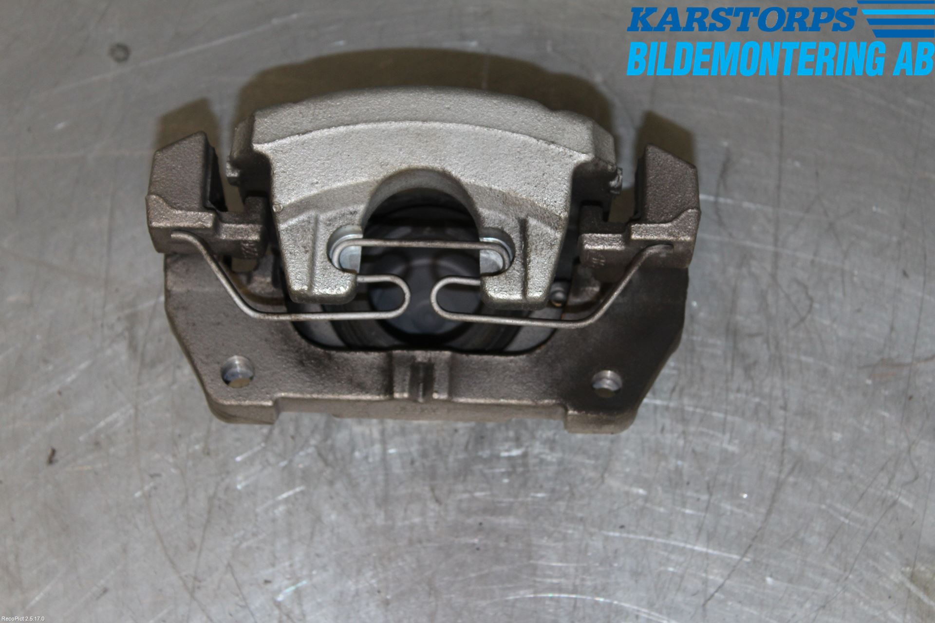 Volvo V90 17->> Bromsok Fram Höger