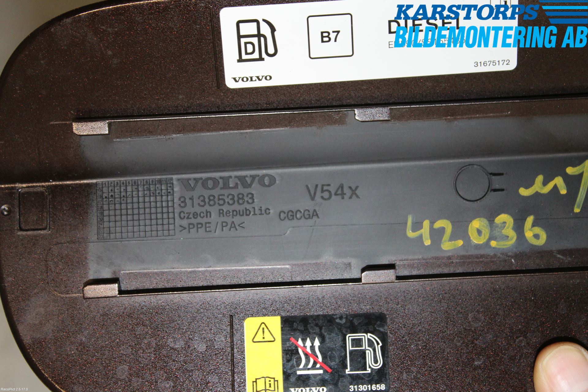 Volvo V90 17->> Tanklucka