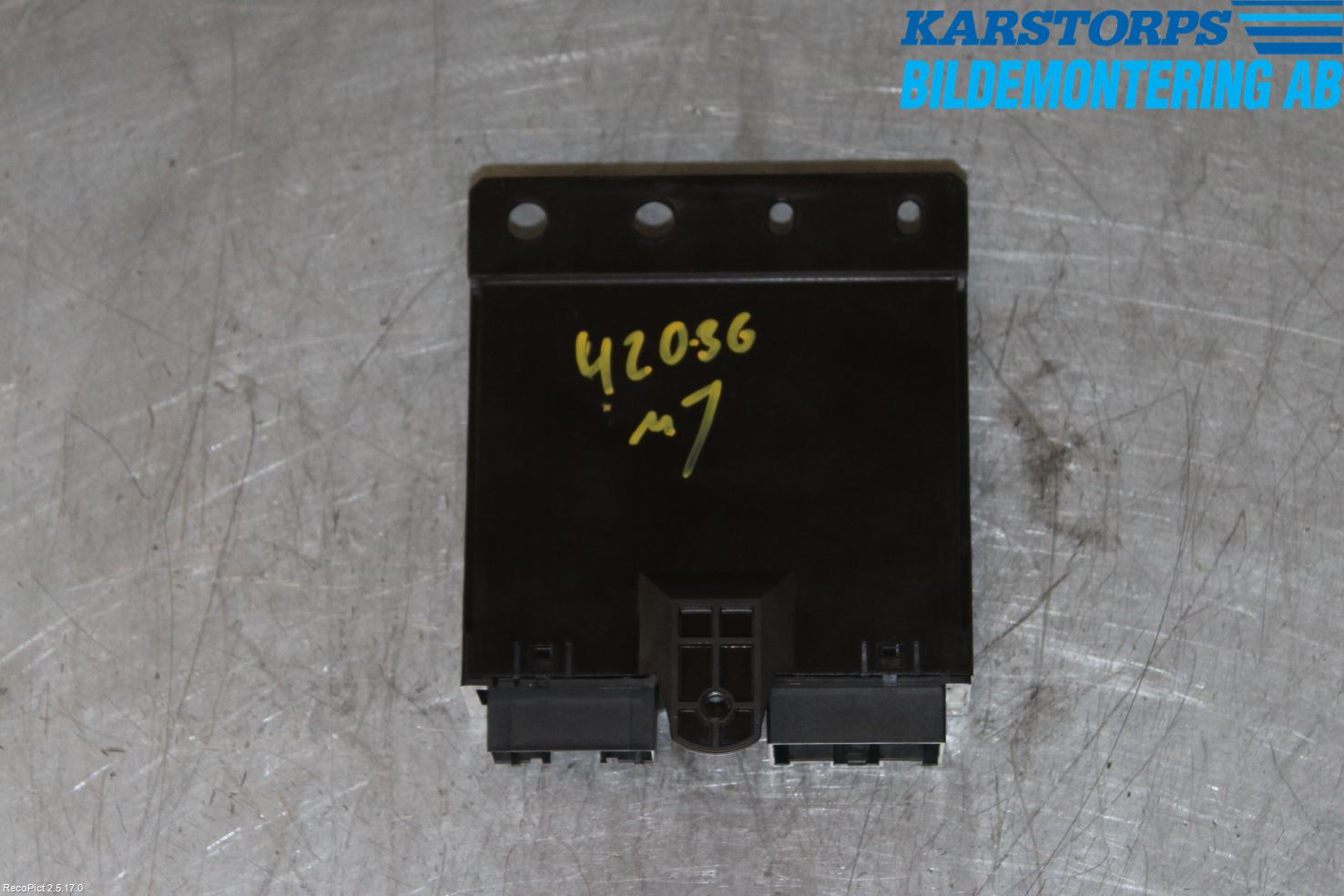 Volvo V90 17->> Styrenhet Baklucka