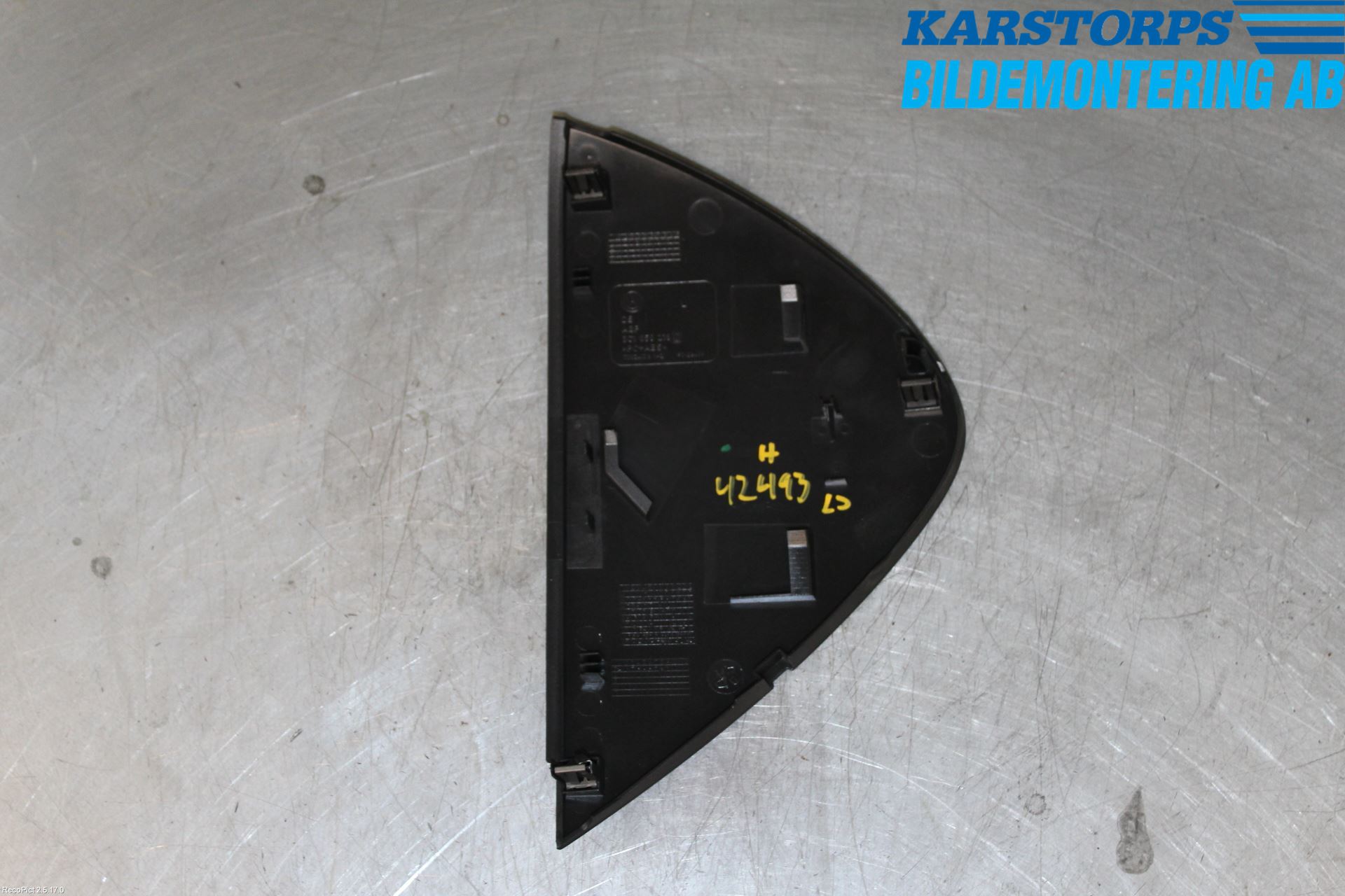 Volkswagen VW PASSAT 11-14 Instrumentbräda