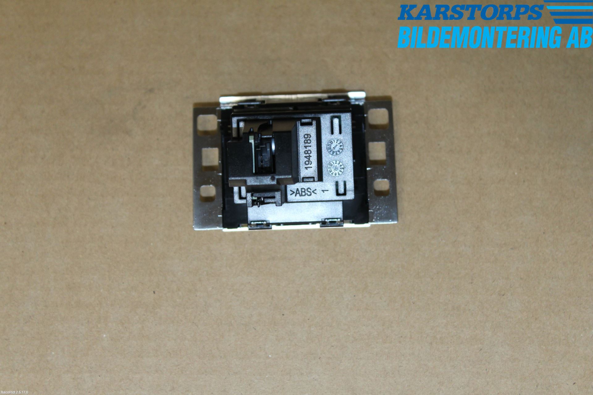 Volkswagen VW PASSAT 11-14 Instrument Klocka