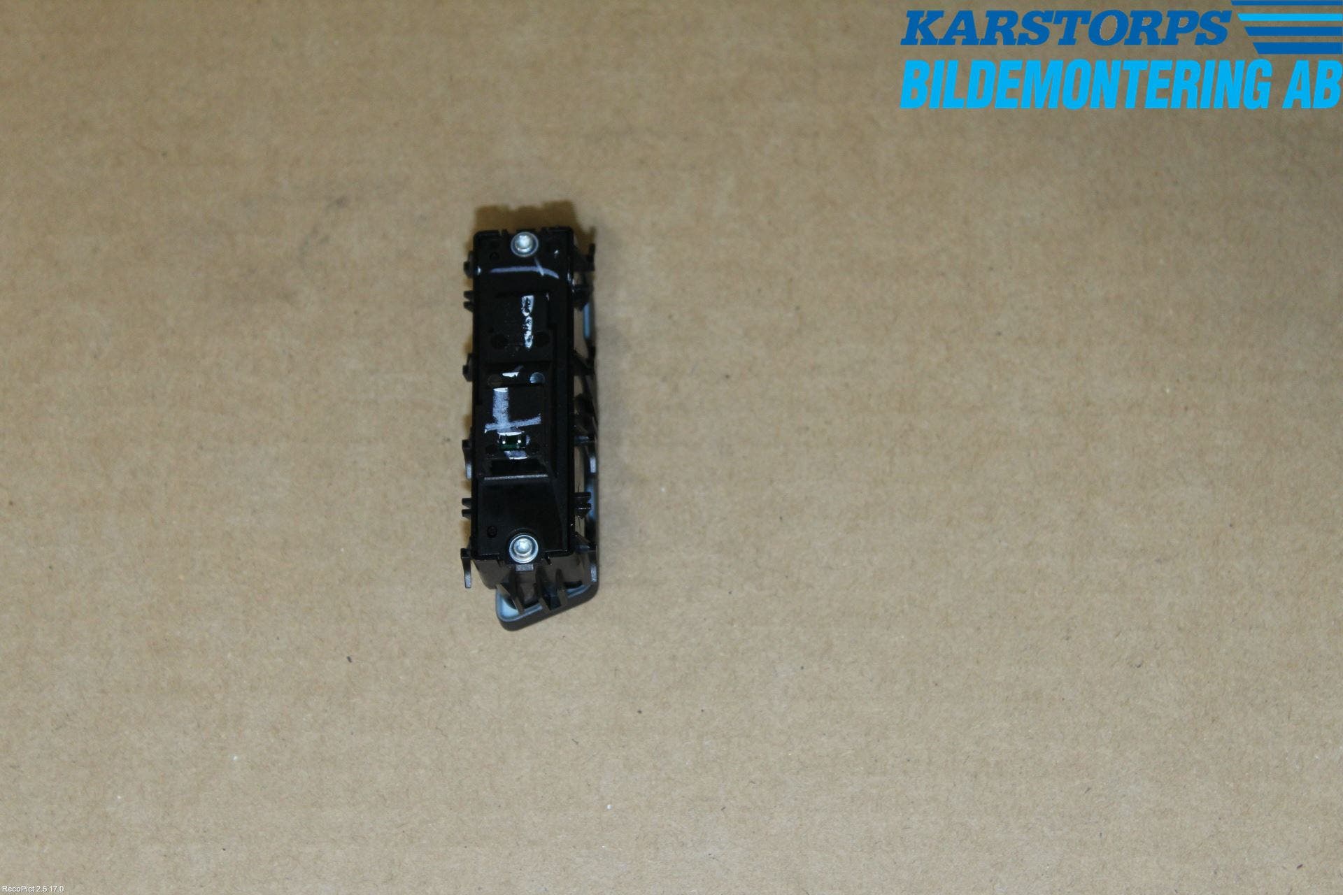 Mercedes-Benz MB A-KLASS (W176) 13-18 Strömställare Centrallås