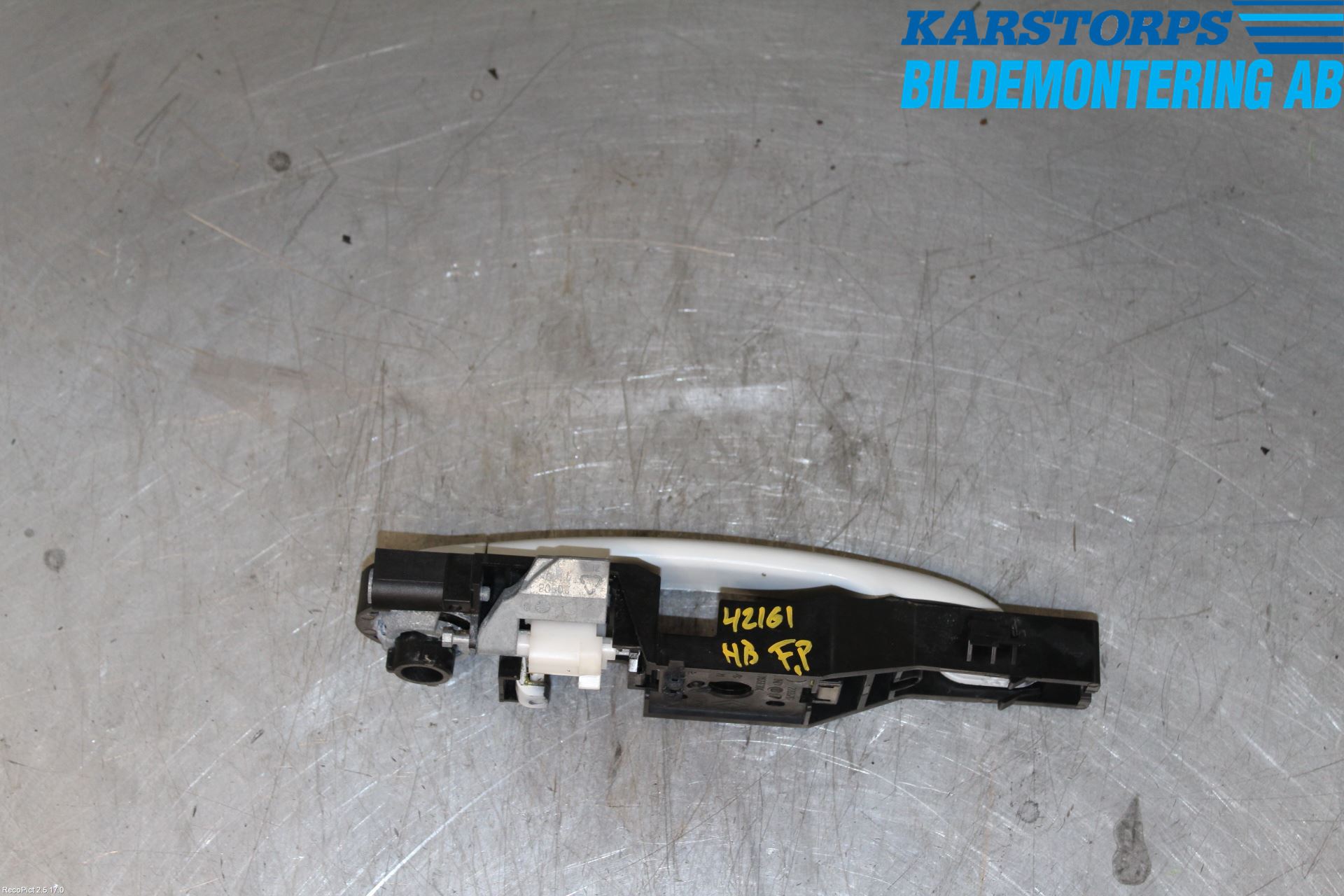 Renault CLIO III  09-12 Dörrhandtag Yttre Hö
