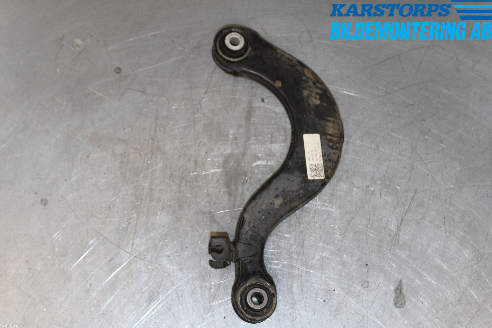 Volkswagen VW PASSAT 11-14 Bärarm Bak Övre Höger
