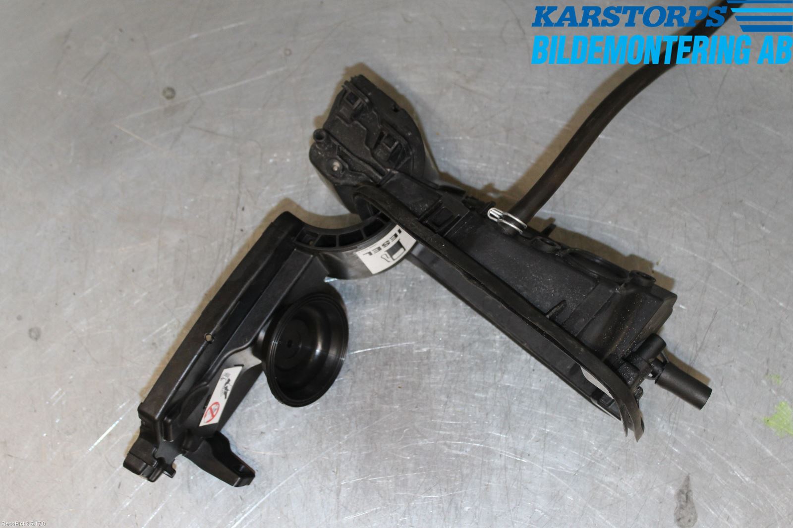 Renault MEGANE IV 16-23 Tanklucka