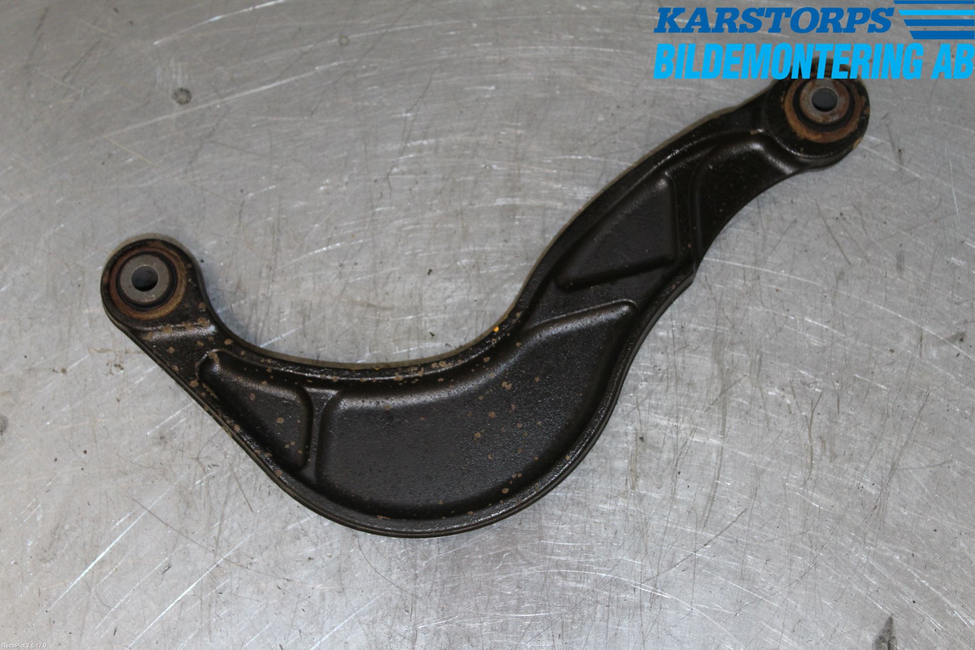 Volvo V70 14-16 Bärarm Bak Övre Vänster