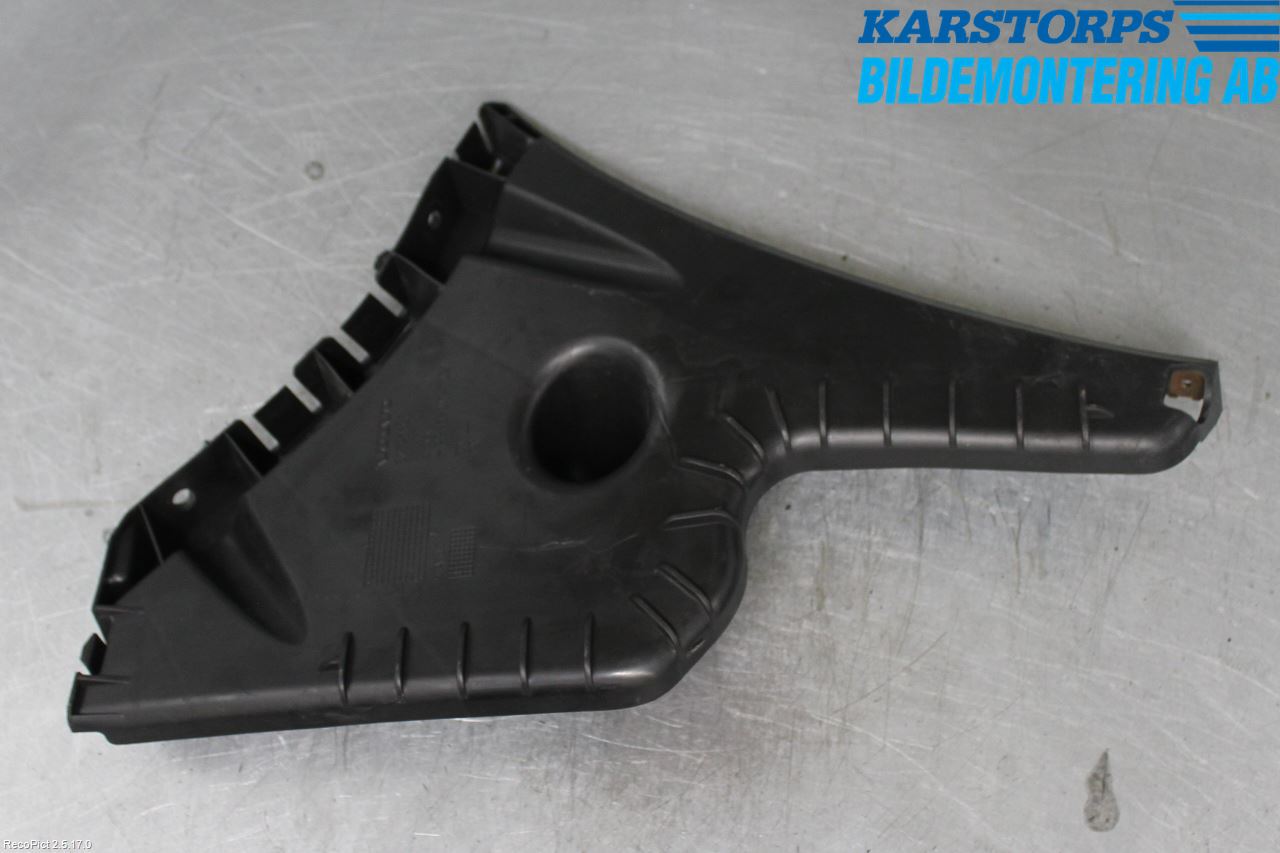 Volvo S60 11-13 Stötfångarfäste Bak Hö