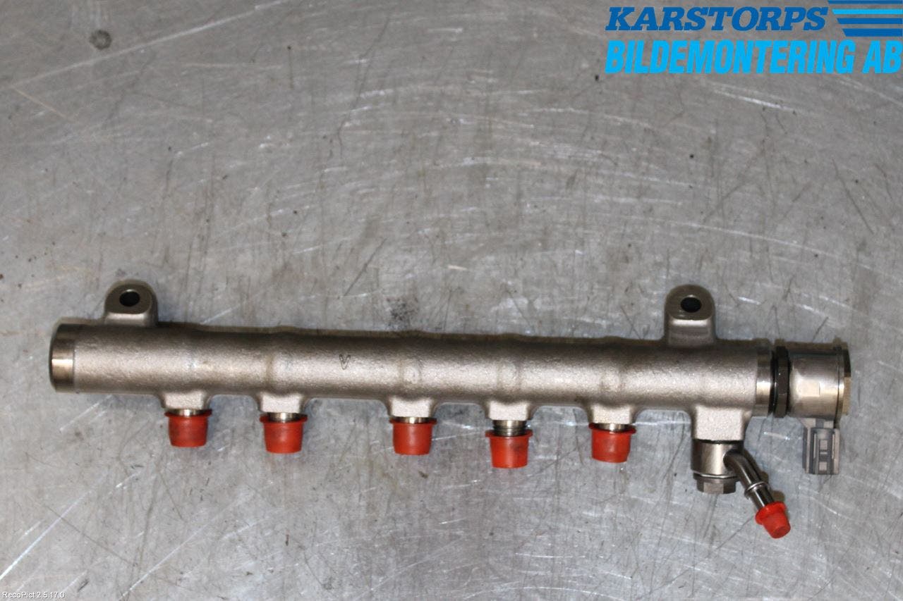 Volvo V90 17->> Inj. Fuelrail