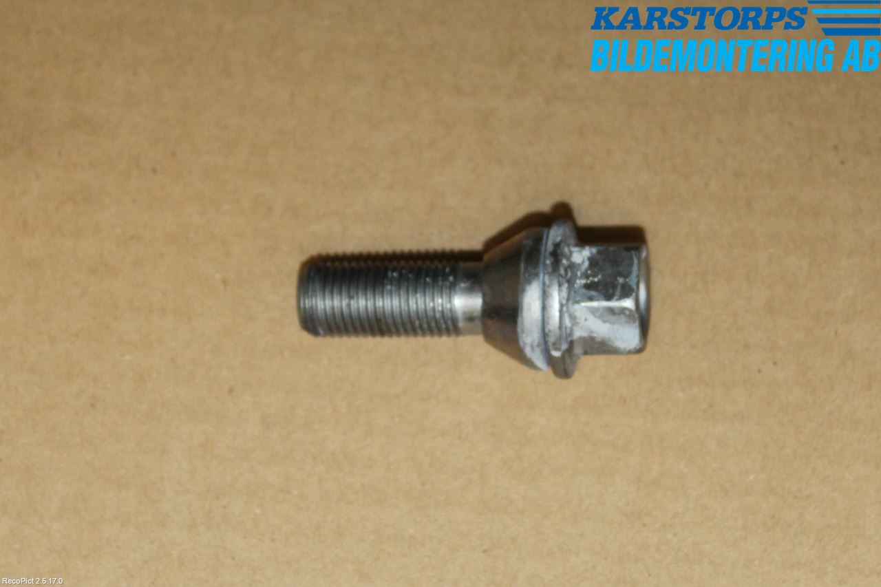 Volvo V90 17->> Hjulmutter-Bult-Sats