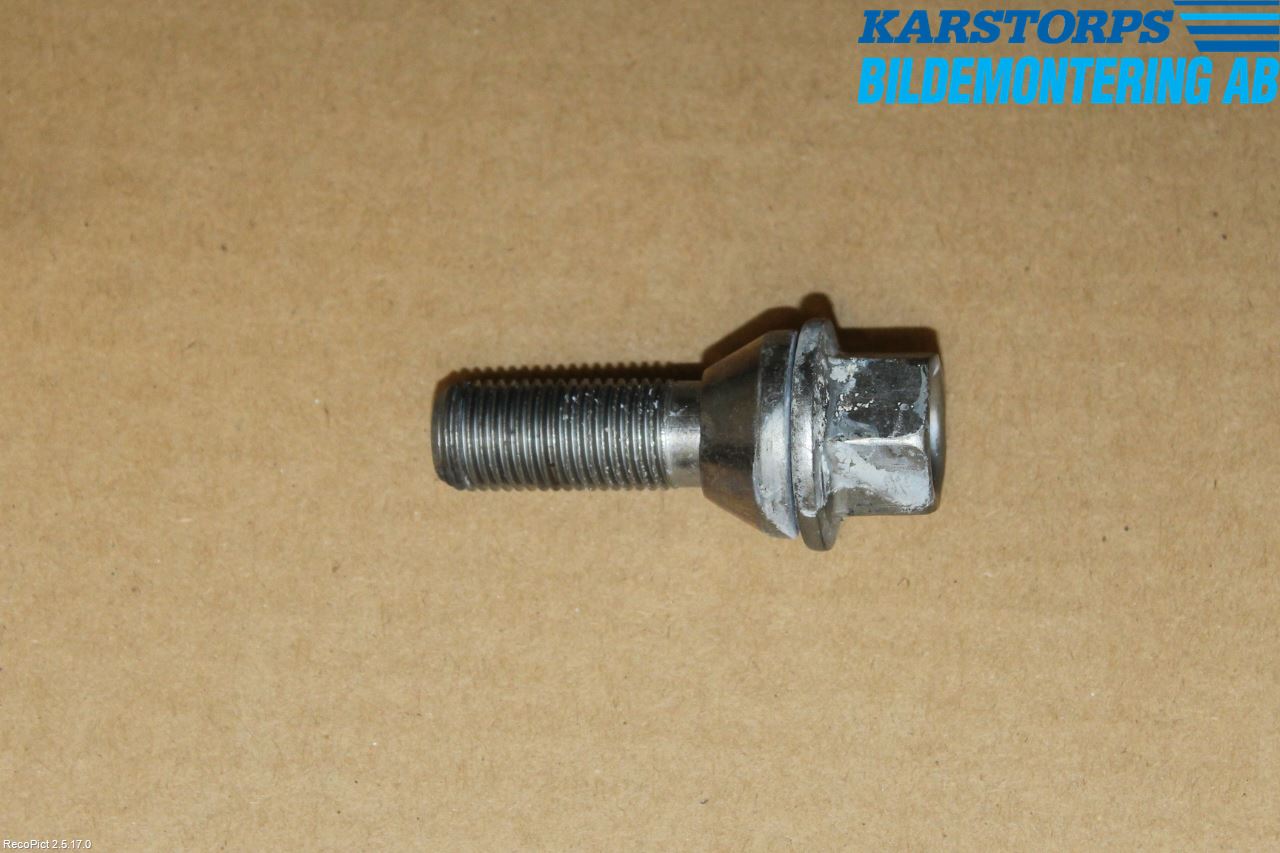 Volvo V90 17->> Hjulmutter-Bult-Sats