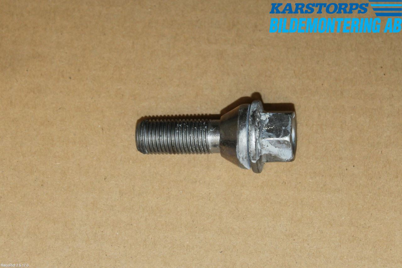 Volvo V90 17->> Hjulmutter-Bult-Sats